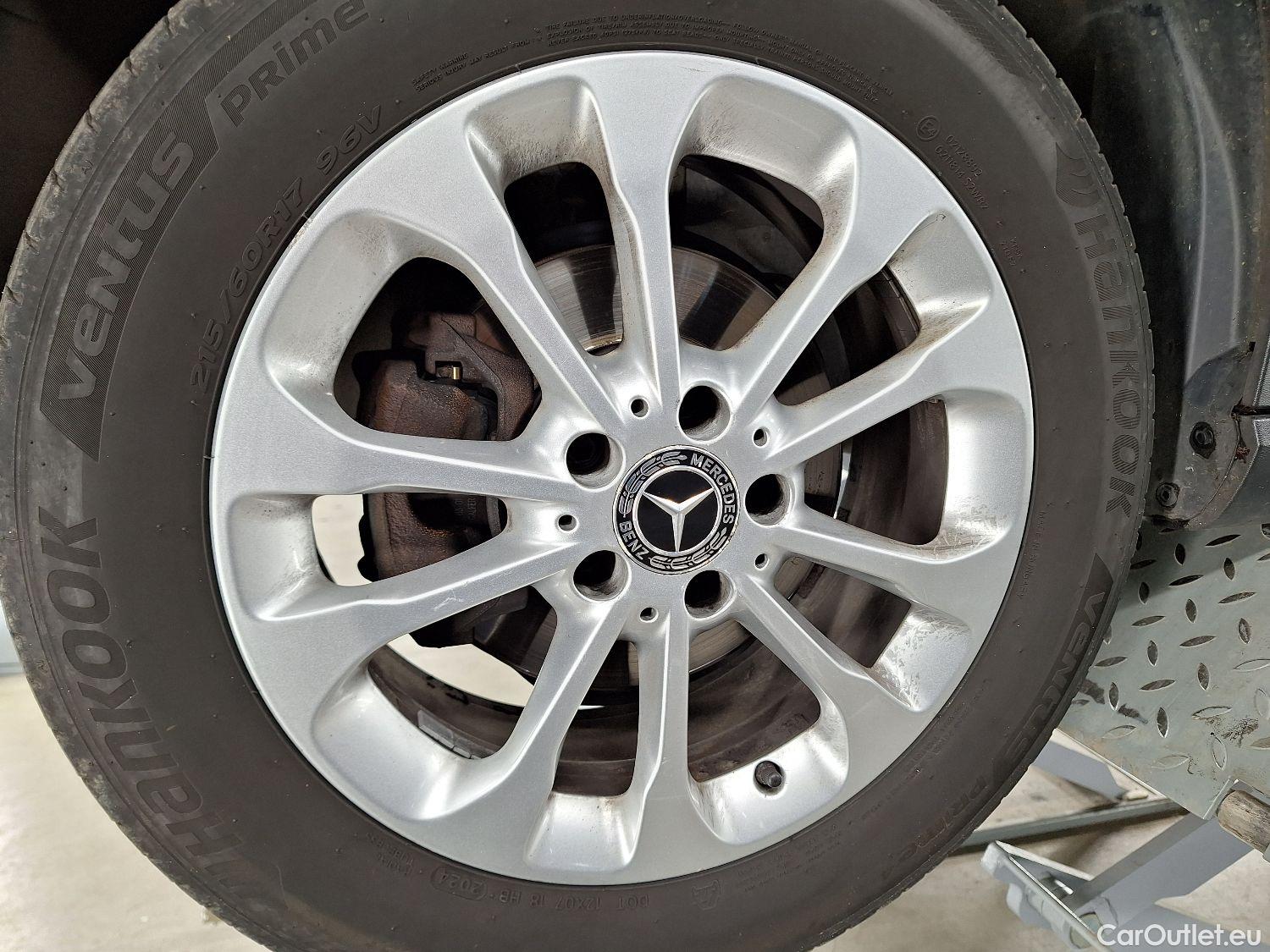  Mercedes  GLA Mercedes,  FL'17, Mercedes-Benz   200 d DCT 5d #1