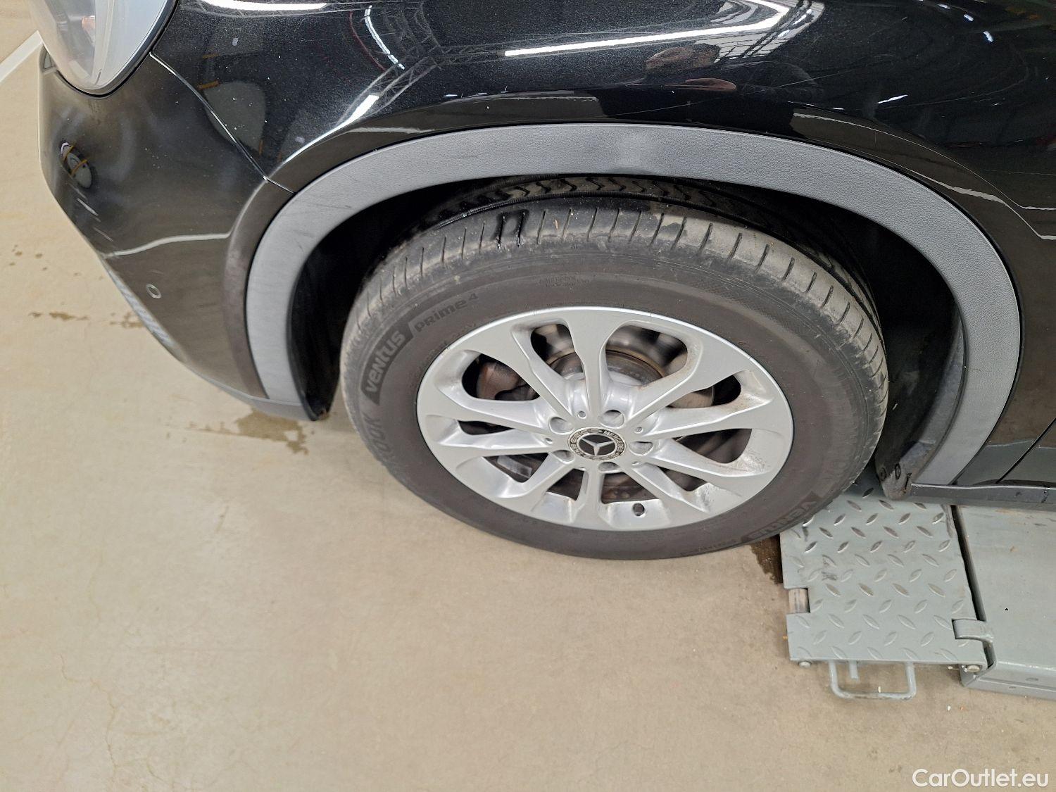  Mercedes  GLA Mercedes,  FL'17, Mercedes-Benz   200 d DCT 5d #72