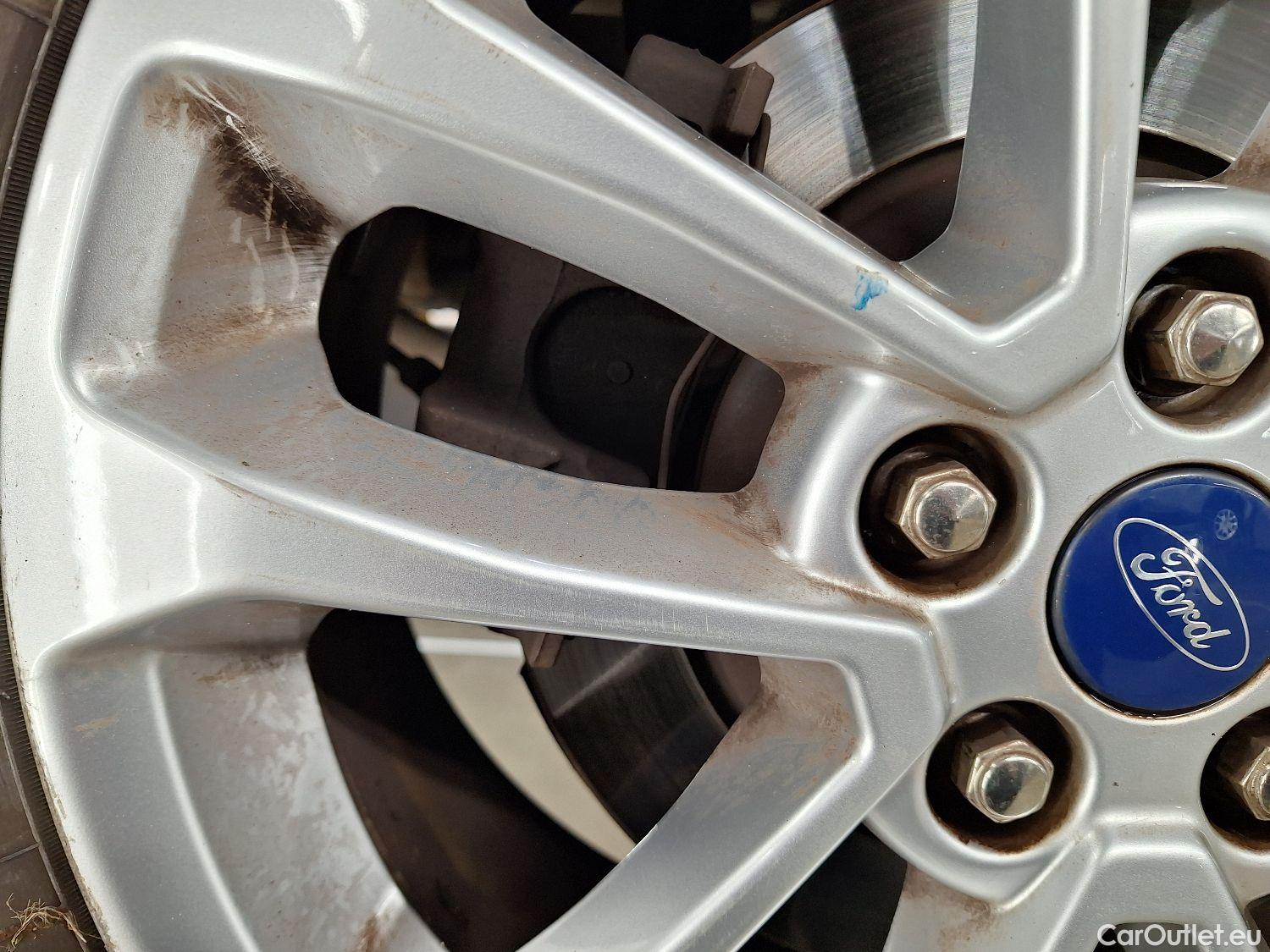  Ford  Kuga Ford,  '19, Ford  1.5 EcoBlue 88kW Aut. Titanium 5d #5