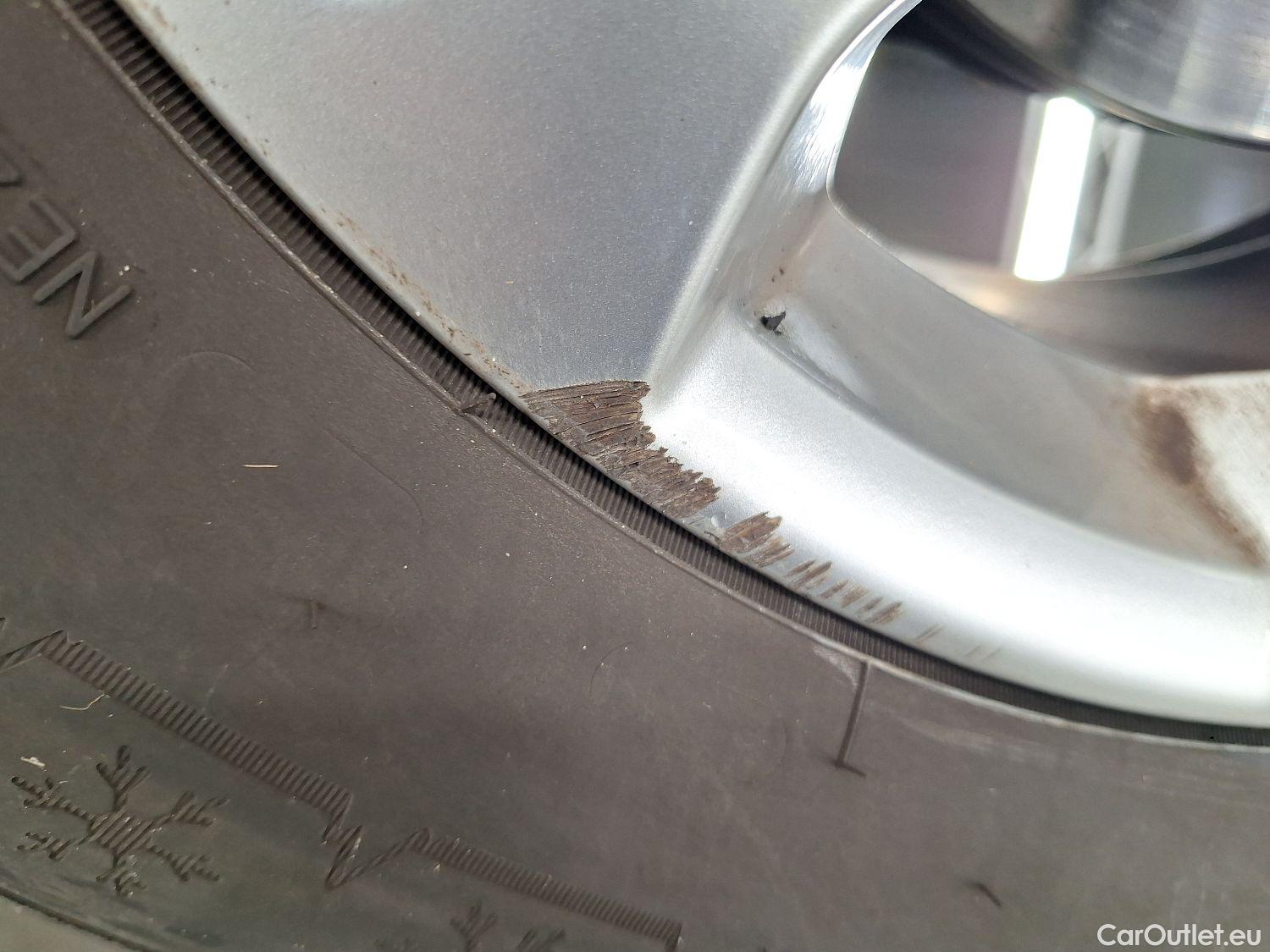  Ford  Kuga Ford,  '19, Ford  1.5 EcoBlue 88kW Aut. Titanium 5d #2