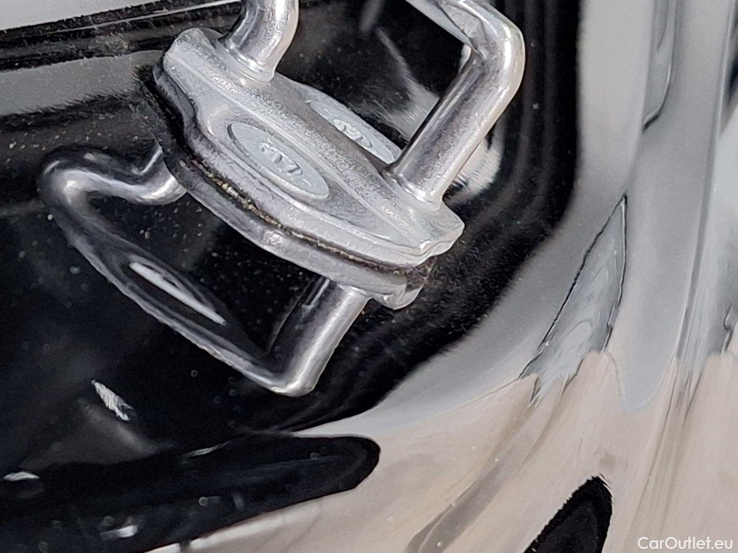  Mercedes  A-Klasse Mercedes, A-Class Berline '18, Mercedes-Benz  Limousine A 180 d DCT Busin #43