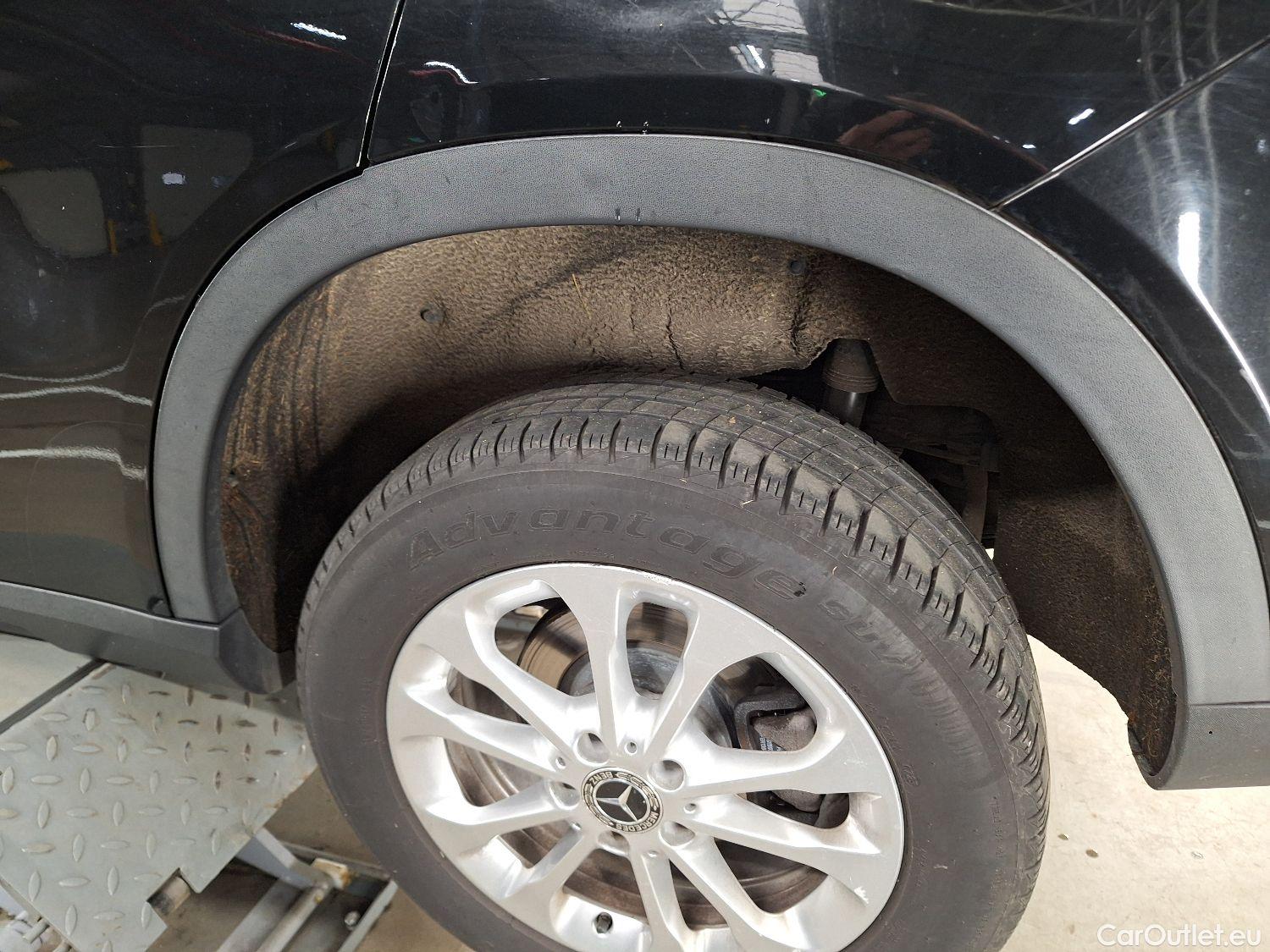  Mercedes  GLA Mercedes,  FL'17, Mercedes-Benz   200 d DCT 5d #36