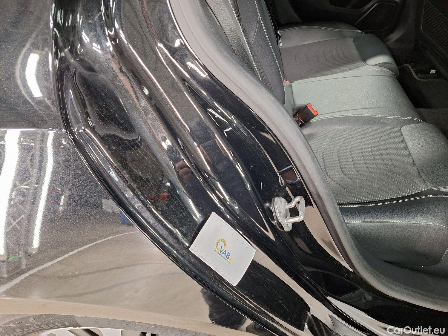  Mercedes  A-Klasse Mercedes, A-Class Berline '18, Mercedes-Benz  Limousine A 180 d DCT Busin #41