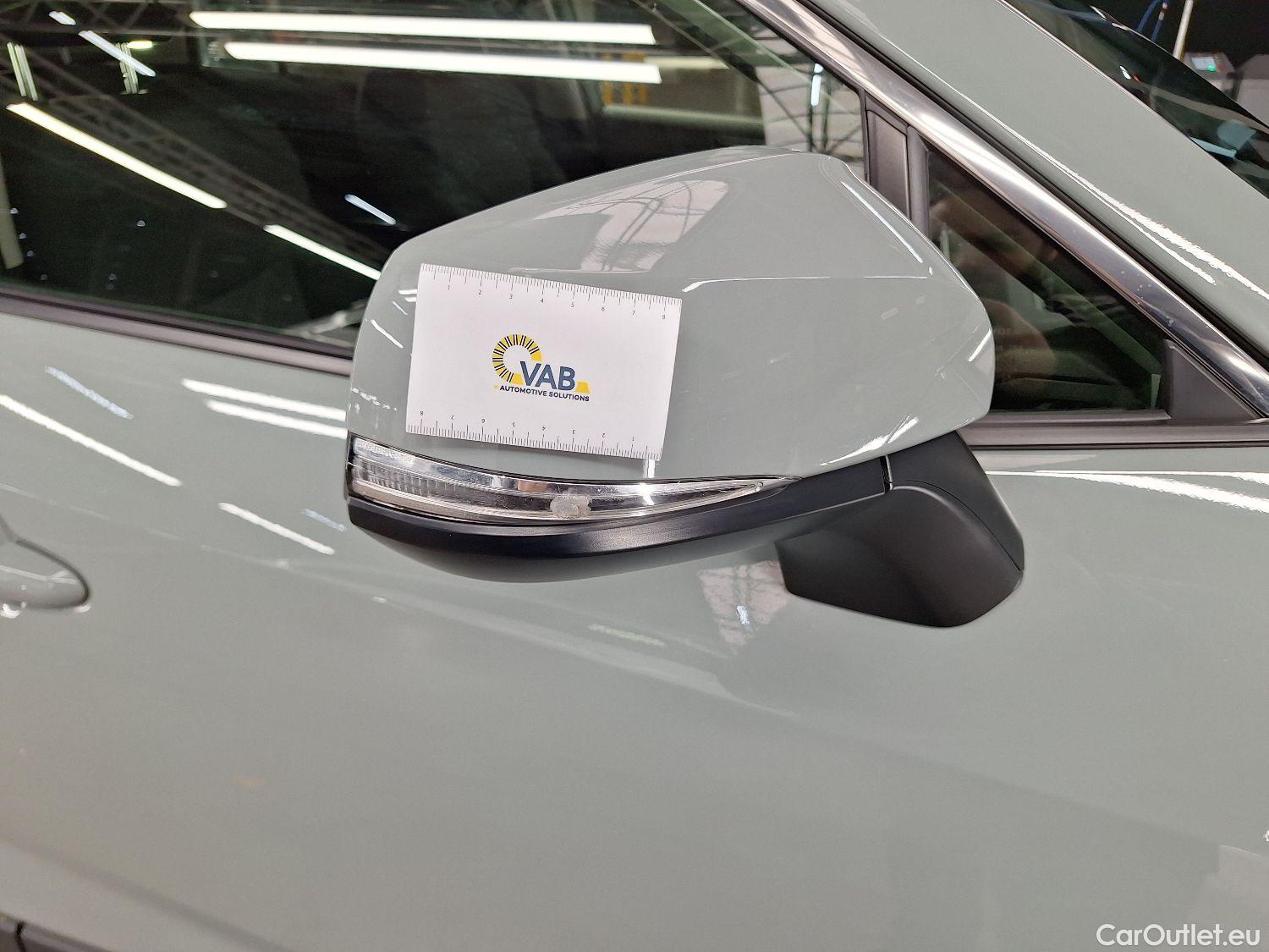  Toyota  RAV4 Toyota,  '18, Toyota  2.5 Hybrid Lithium  CVT 5d #9