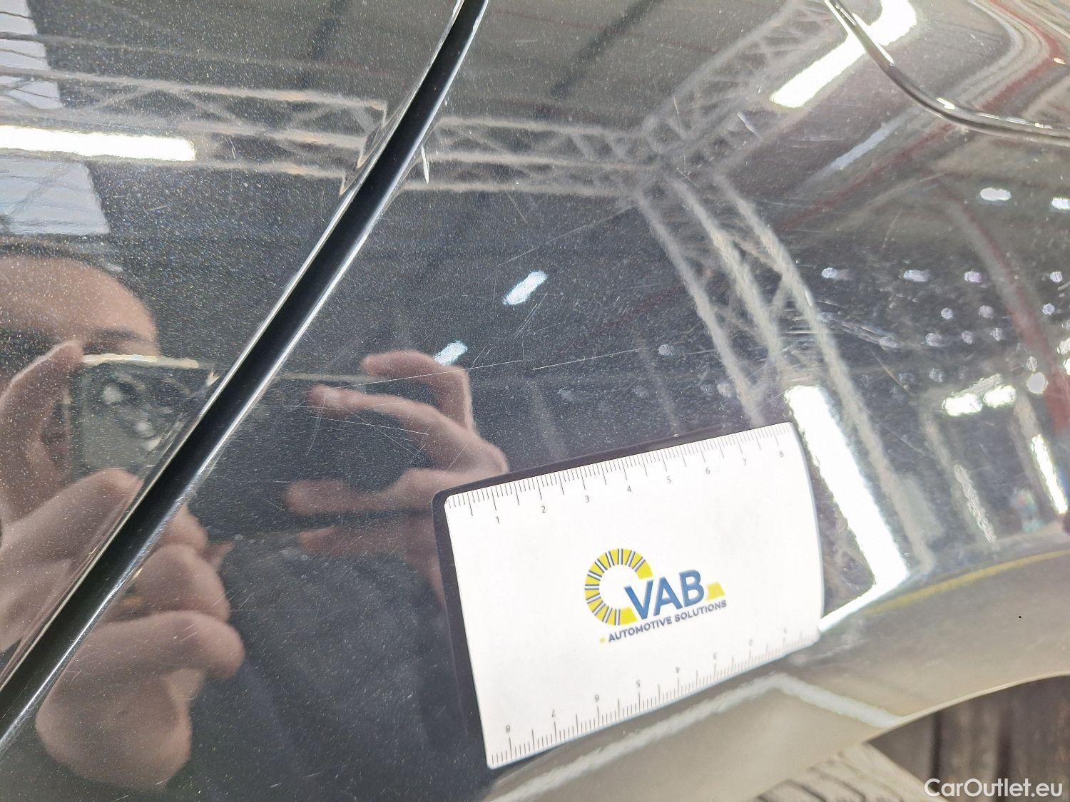  Mercedes  CLA-Klasse Mercedes, CLA FL'23 PHEV, Mercedes-Benz CLA CLA 250 e Luxury Line 4d #17