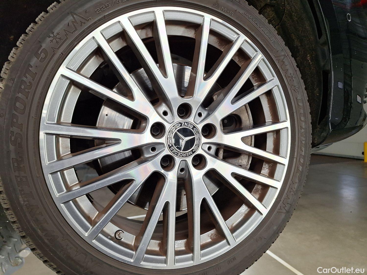  Mercedes  CLA-Klasse Mercedes, CLA FL'23 PHEV, Mercedes-Benz CLA CLA 250 e Luxury Line 4d #3