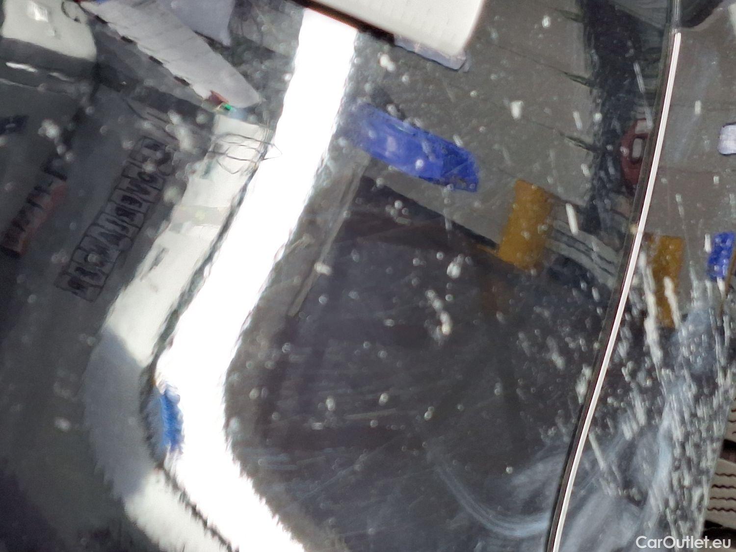  Mercedes  CLA-Klasse Mercedes, CLA FL'23 PHEV, Mercedes-Benz CLA CLA 250 e Luxury Line 4d #2