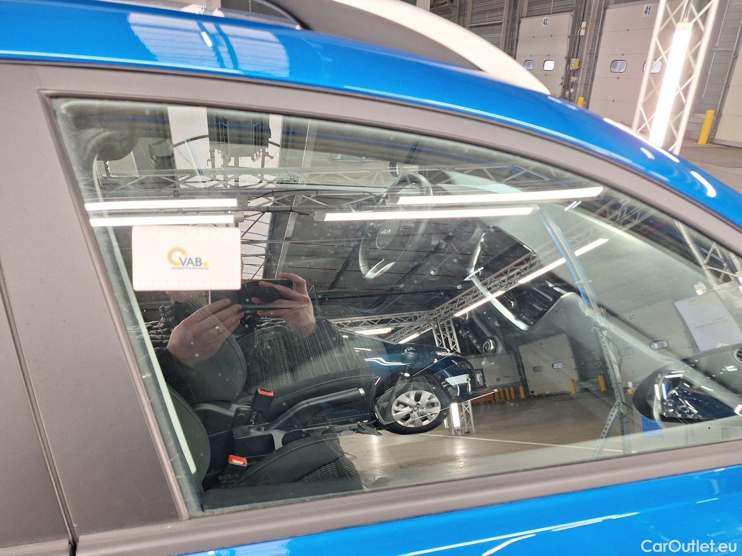  KIA  STONIC Kia,  FL'20, KIA  1.2 Urban Edition+ 5d #32