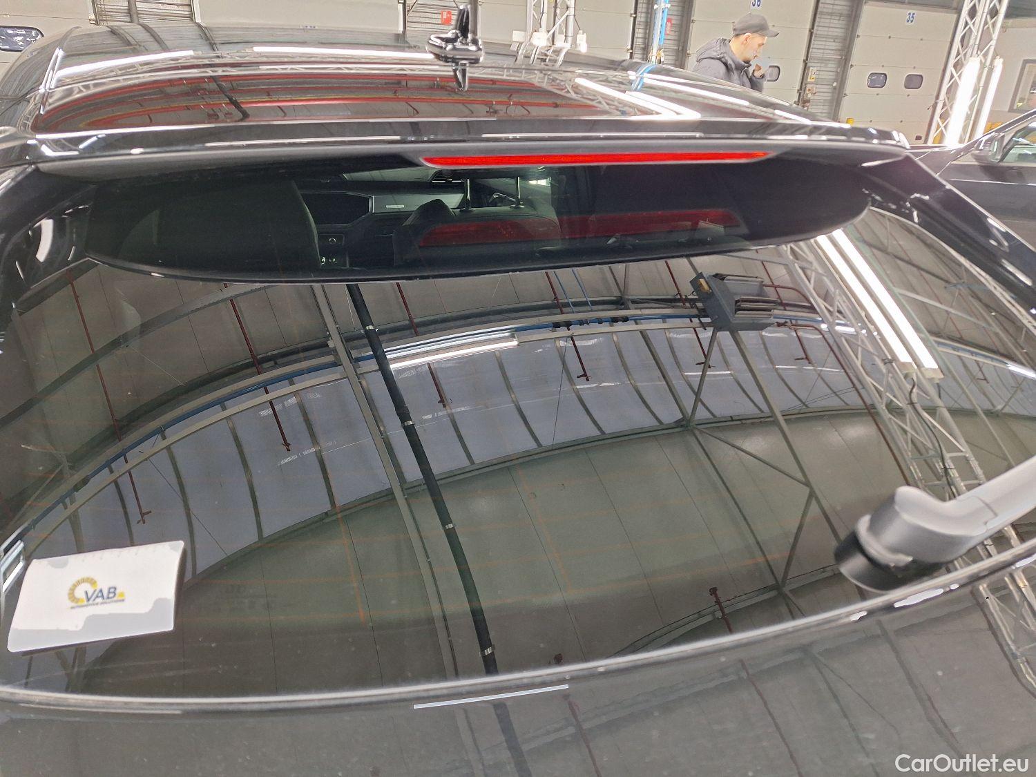  Audi  Q3 Audi,  SB '19 PHEV, Audi  Sportback 45 TFSI e S tronic S Line 5d #31