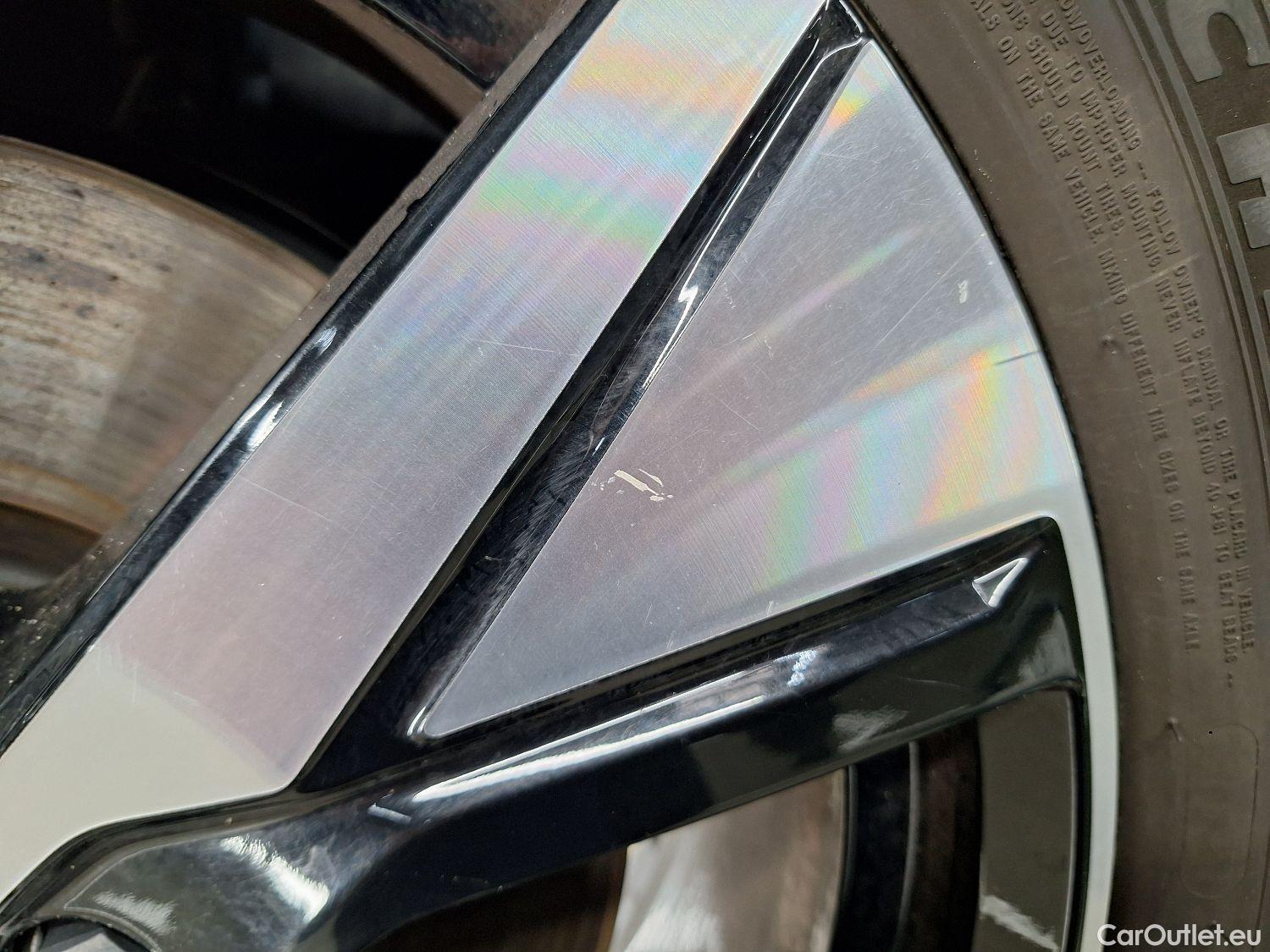  Volvo  XC 40 Volvo, XC40 '17 PHEV, Volvo XC40 T4 Recharge Geartronic R-Design 5d #12