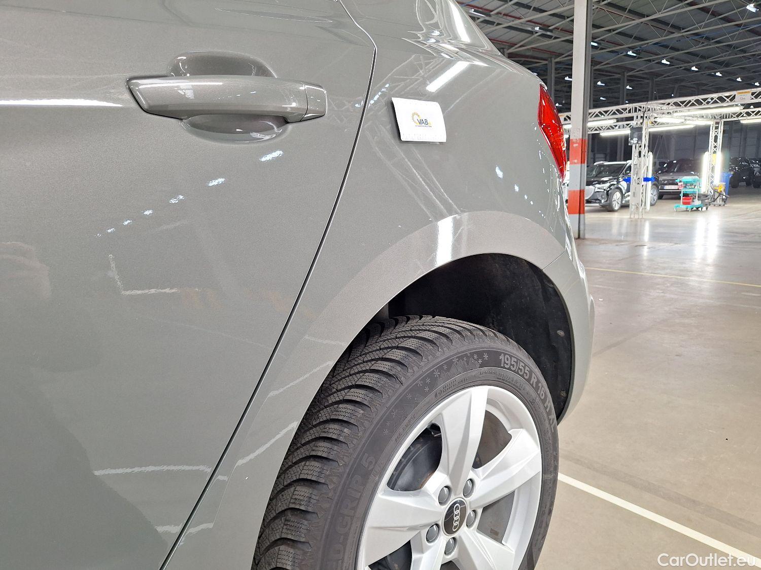  Audi  A1 Sportback Audi, A1 SB '18, Audi  1.0 25 TFSI 70kW S Line 5d #30