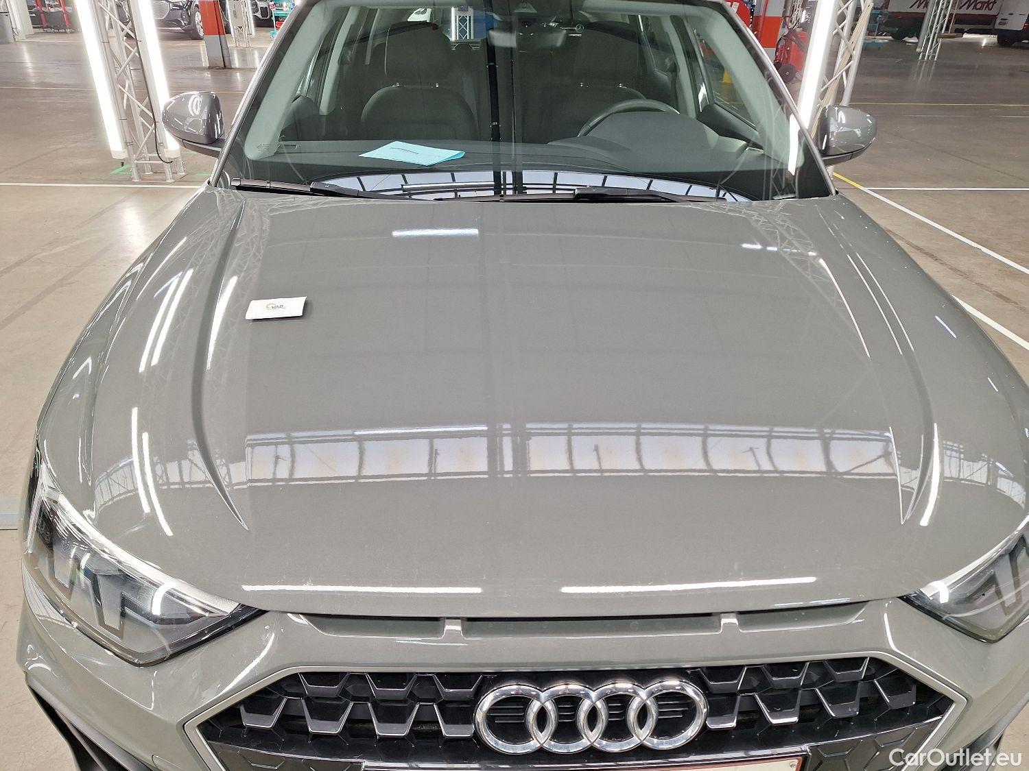  Audi  A1 Sportback Audi, A1 SB '18, Audi  1.0 25 TFSI 70kW S Line 5d #43