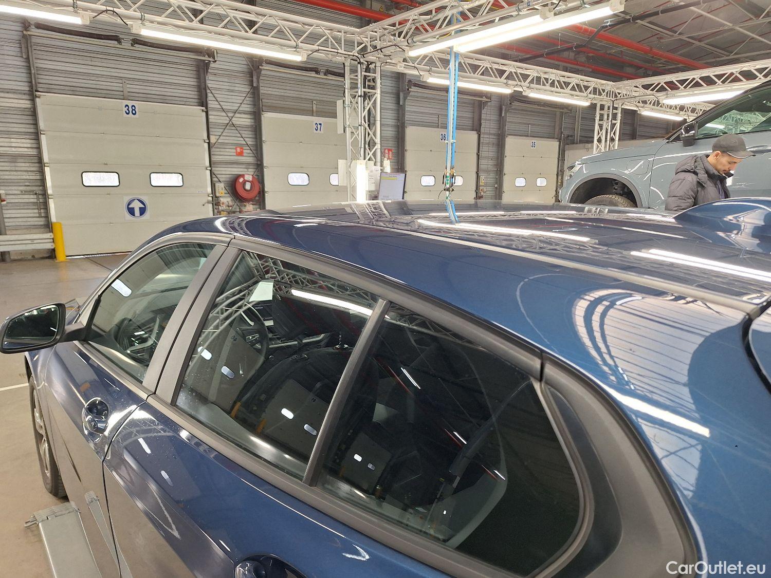  Bmw  Serie 1 BMW, 1-serie '19, BMW 1 Reeks Hatch 116d (85 kW) 5d #28