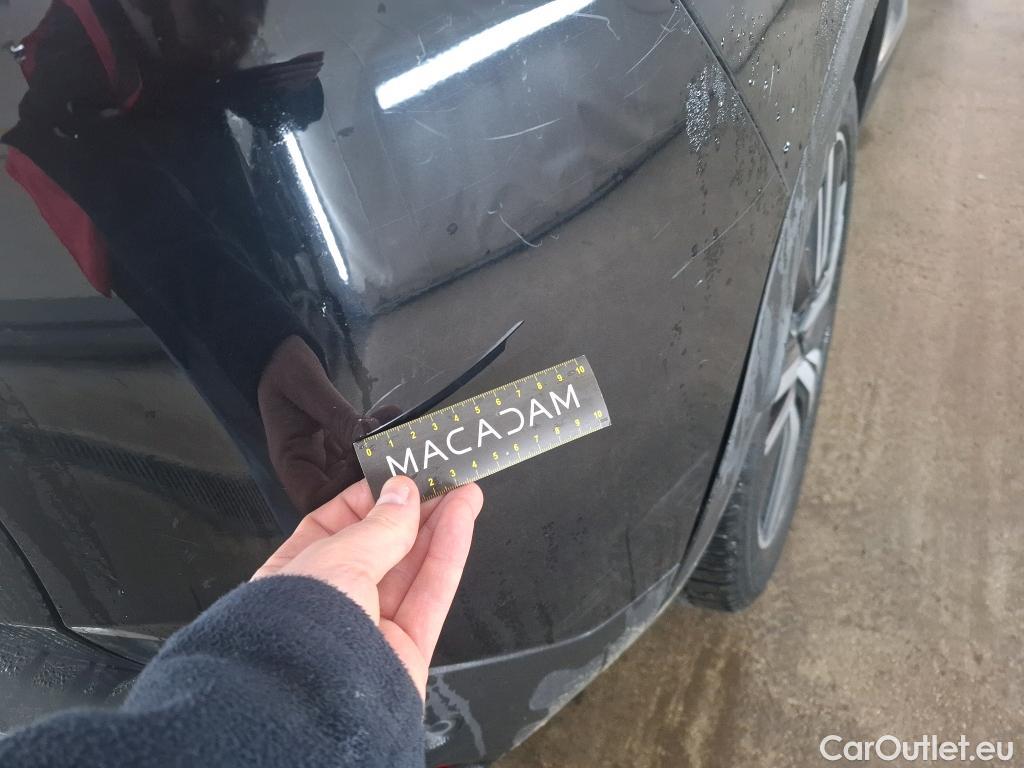  Peugeot  3008 PEUGEOT  / 2020 / 5P / SUV 1.6 HYBRID 225 E-EAT8 GT Pack #20