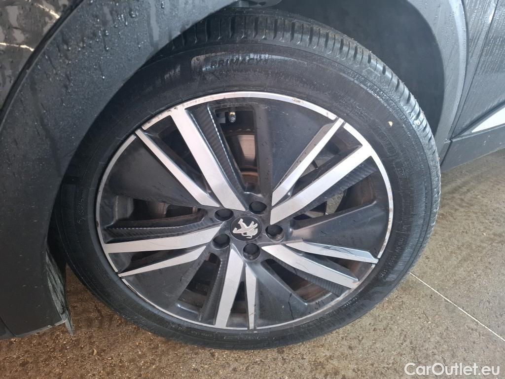  Peugeot  3008 PEUGEOT  / 2020 / 5P / SUV 1.6 HYBRID 225 E-EAT8 GT Pack #23