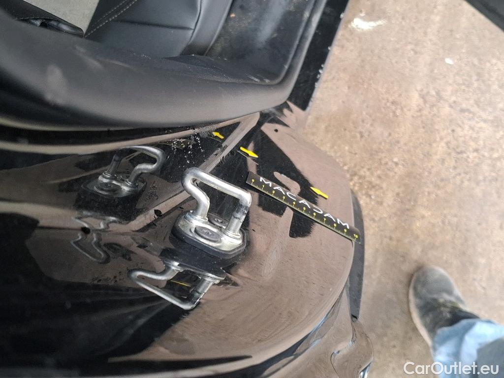  Peugeot  3008 PEUGEOT  / 2020 / 5P / SUV 1.6 HYBRID 225 E-EAT8 GT Pack #10