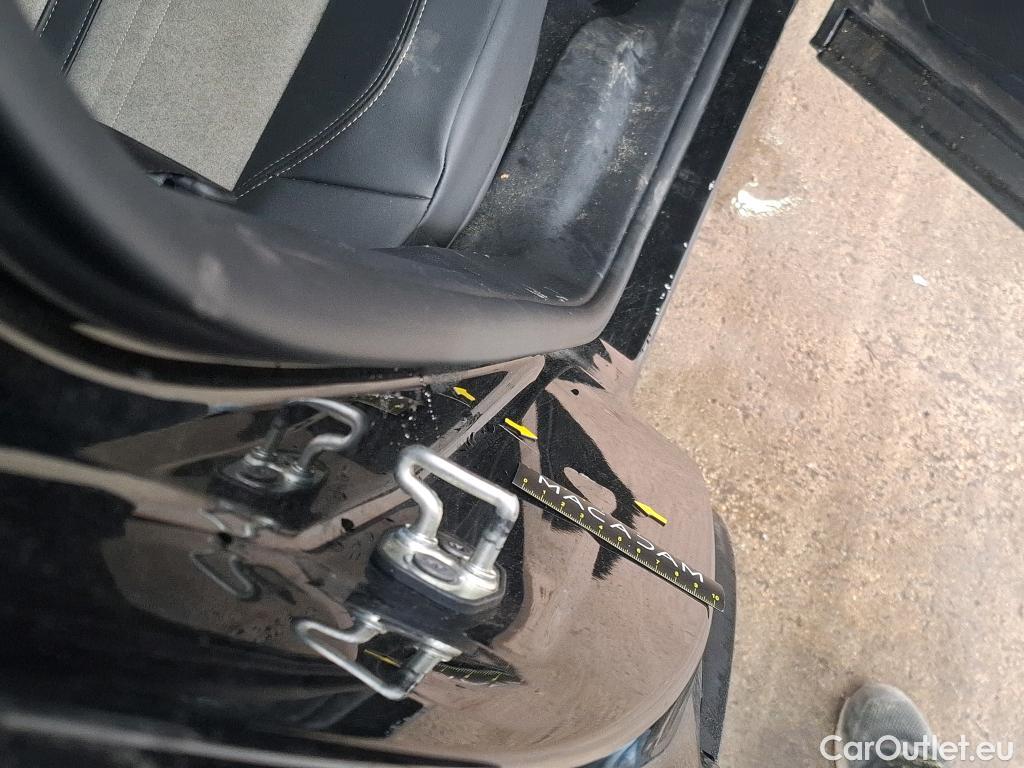  Peugeot  3008 PEUGEOT  / 2020 / 5P / SUV 1.6 HYBRID 225 E-EAT8 GT Pack #12