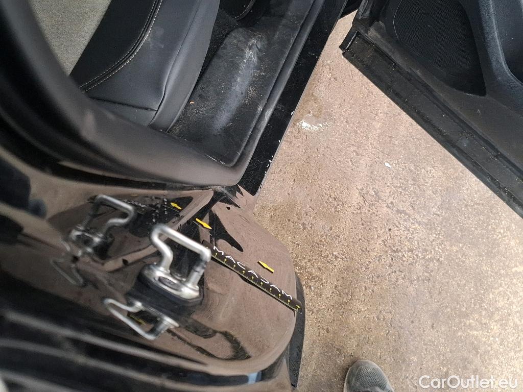  Peugeot  3008 PEUGEOT  / 2020 / 5P / SUV 1.6 HYBRID 225 E-EAT8 GT Pack #11