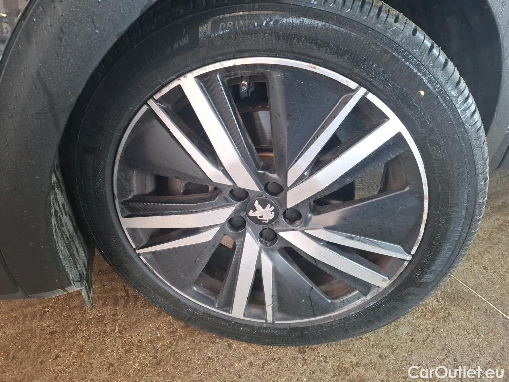  Peugeot  3008 PEUGEOT  / 2020 / 5P / SUV 1.6 HYBRID 225 E-EAT8 GT Pack #24