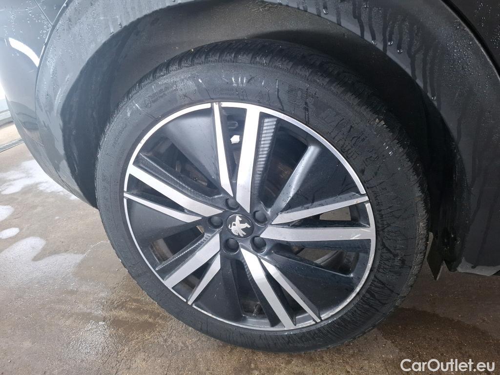  Peugeot  3008 PEUGEOT  / 2020 / 5P / SUV 1.6 HYBRID 225 E-EAT8 GT Pack #29