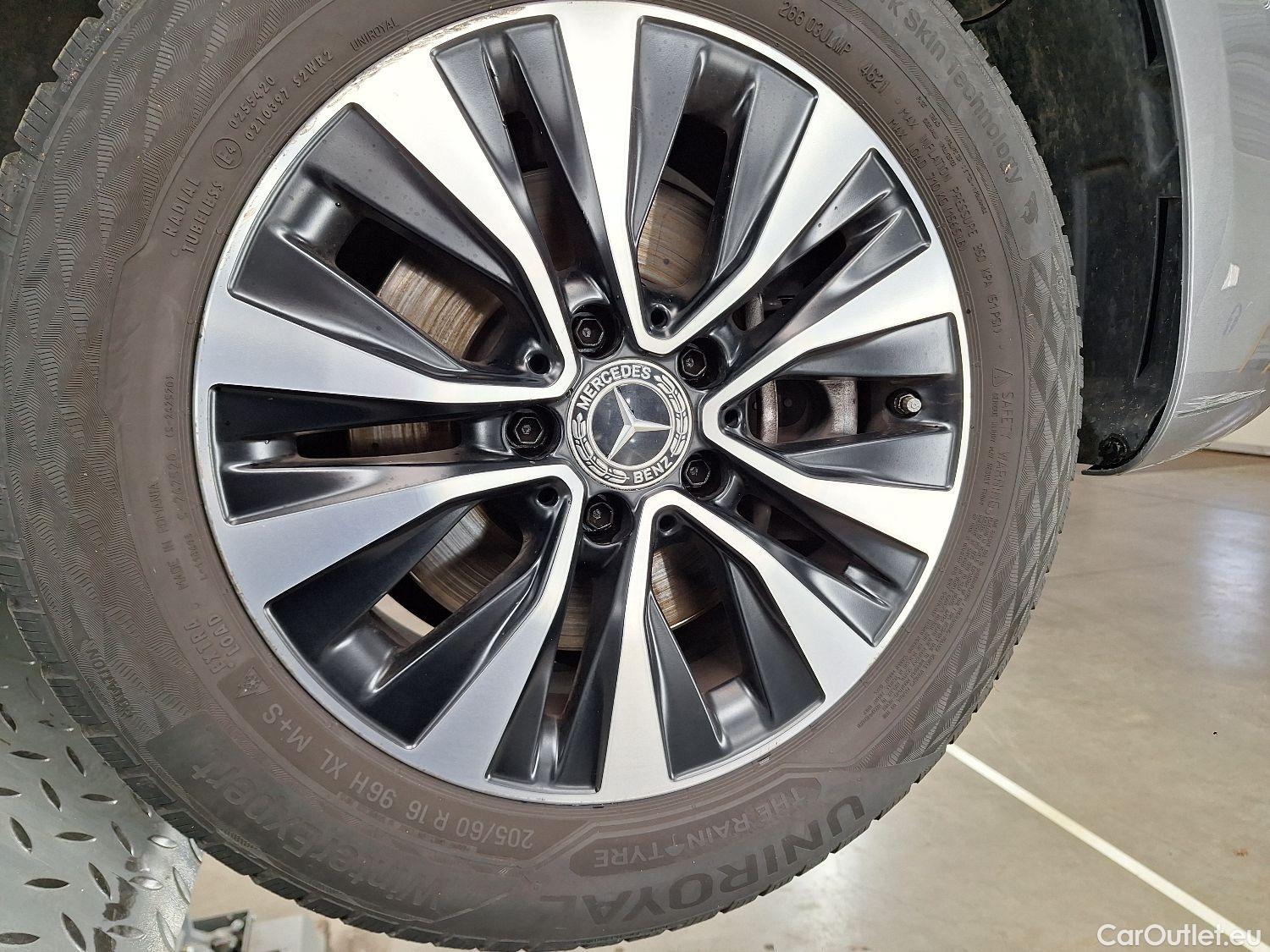  Mercedes  A-Klasse Mercedes, A-Class Berline '18, Mercedes-Benz  Limousine A 180d DCT Busine #1