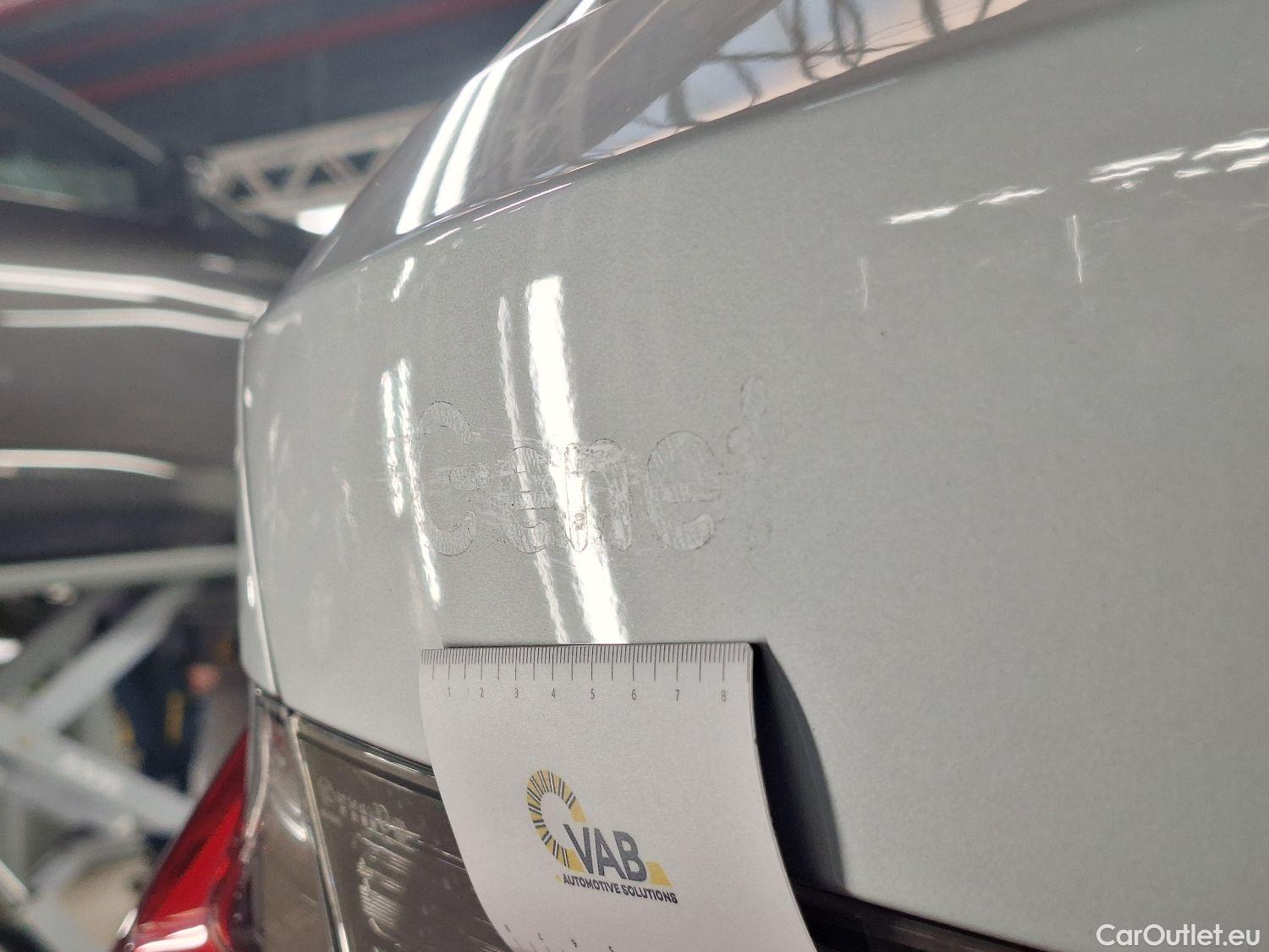  Bmw  Serie 3 BMW, 3-serie Touring '18, BMW 3 Reeks Touring 320dA (120 kW) 5d #27