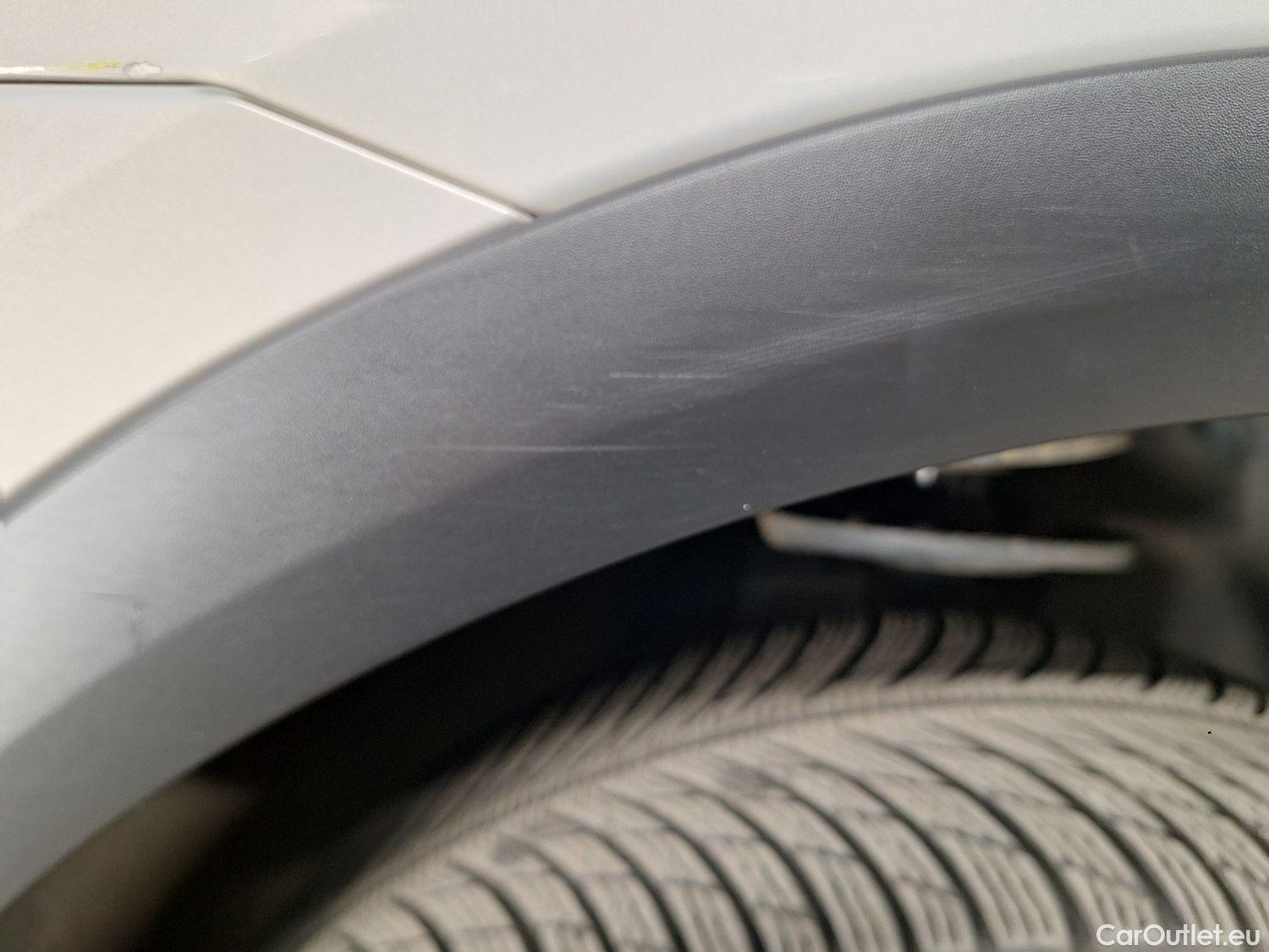  DS  DS7 DS,  CB '17, DS 7 Crossback E-Tense 4x4 PERFORMANCE Line 5d #47