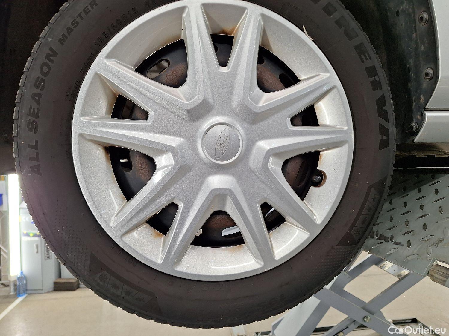  Ford  Fiesta Ford,  '17, Ford  1.1i 52kW Business Class 5d #8