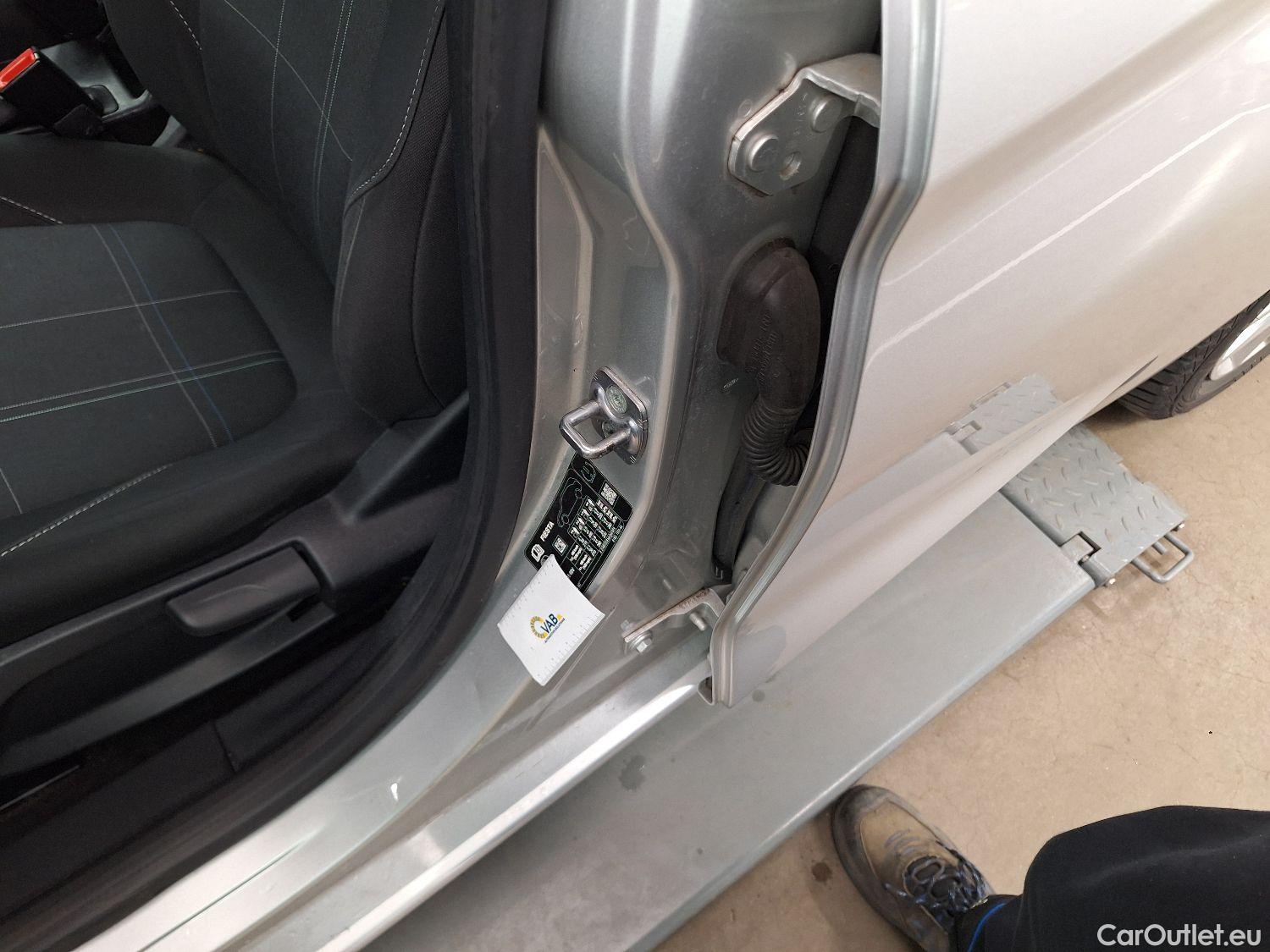  Ford  Fiesta Ford,  '17, Ford  1.1i 52kW Business Class 5d #26