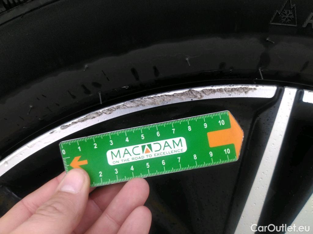  Peugeot  3008 PEUGEOT  / 2020 / 5P / SUV 1.6 HYBRID 225 E-EAT8 GT Pack #15