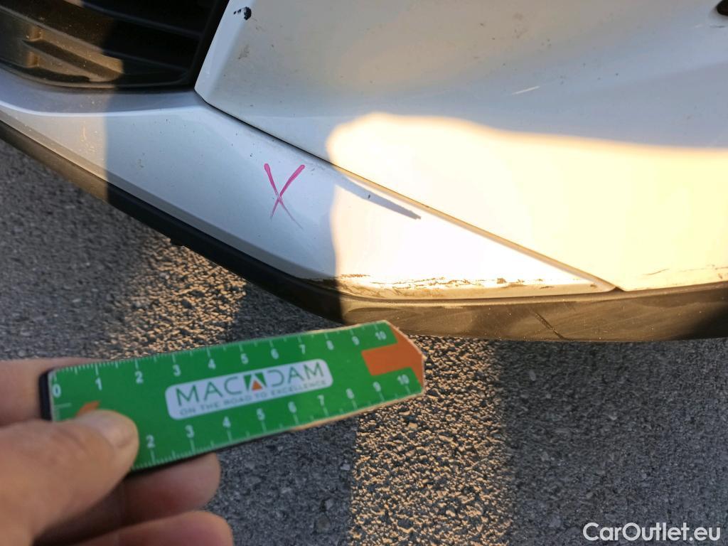  Peugeot  2008 PEUGEOT  / 2019 / 5P / todoterreno Allure BlueHDI 81kW (110CV) #22