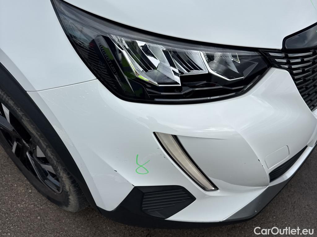  Peugeot  2008 PEUGEOT  / 2019 / 5P / todoterreno Allure BlueHDI 81kW (110CV) #17