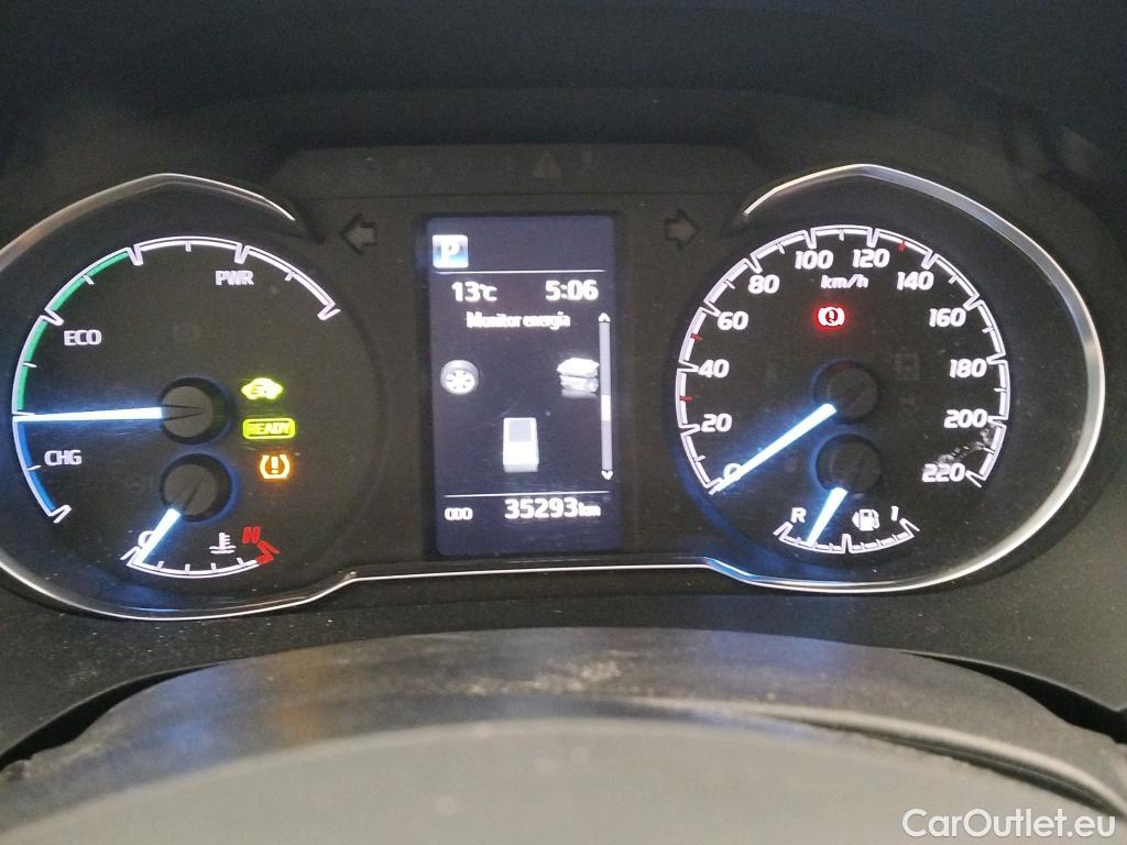  Toyota  Yaris TOYOTA  / 2017 / 5P / berlina con portón 1.5 100H Active #16