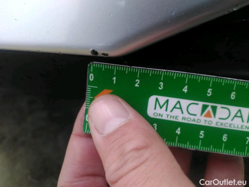  Peugeot  3008 PEUGEOT  / 2020 / 5P / SUV 1.6 HYBRID 225 E-EAT8 GT Pack #28