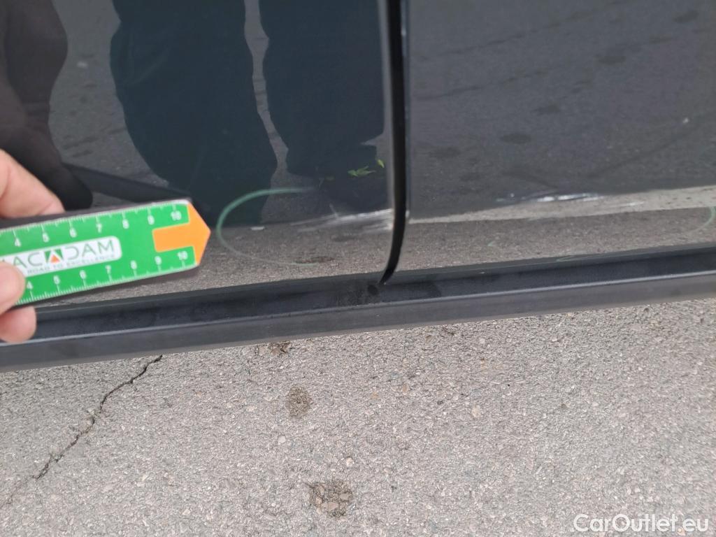  KIA  Sportage KIA  1.6MHEV Drive 100kW(136CV) 4x2(Crist Tintados)(CX) #6