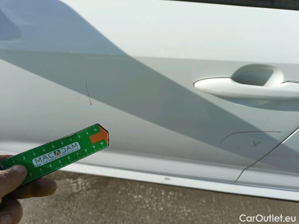  Toyota  Corolla TOYOTA  / 2019 / 5P / familiar 1.8 125H ACTIVE TECH E-CVT TOU SPORT #13