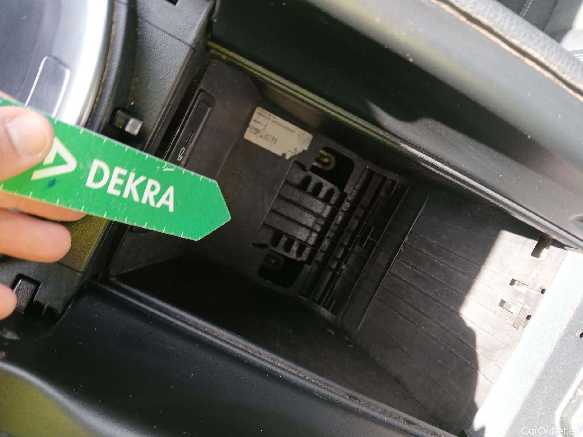  Mercedes  G-Klasee MERCEDES-BENZ Clase GLC / 2019 / 5P / todoterreno GLC 300 de 4MATIC #2