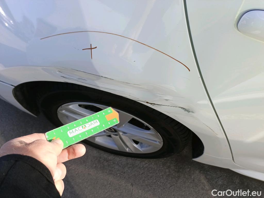  Toyota  Corolla TOYOTA  / 2019 / 5P / familiar 1.8 125H ACTIVE TECH E-CVT TOU SPORT #2