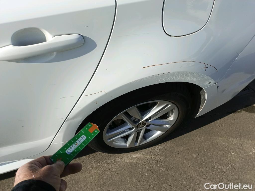  Toyota  Corolla TOYOTA  / 2019 / 5P / familiar 1.8 125H ACTIVE TECH E-CVT TOU SPORT #10