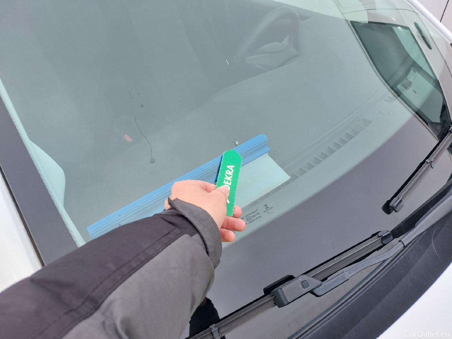  Opel  Corsa OPEL  / 2019 / 5P / berlina con portón 1.2T XHL 74kW (100CV) Edition (AC) #24