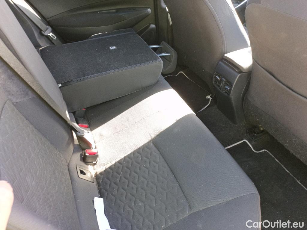  Toyota  Corolla TOYOTA  / 2019 / 5P / familiar 1.8 125H ACTIVE TECH E-CVT TOU SPORT #20