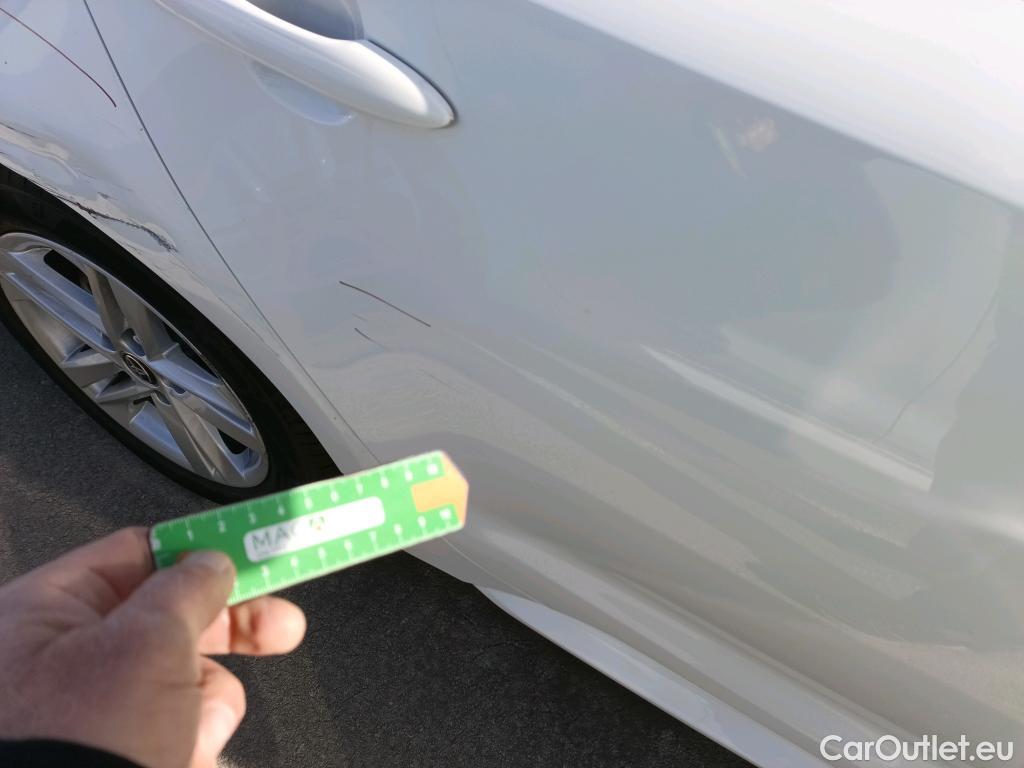  Toyota  Corolla TOYOTA  / 2019 / 5P / familiar 1.8 125H ACTIVE TECH E-CVT TOU SPORT #18