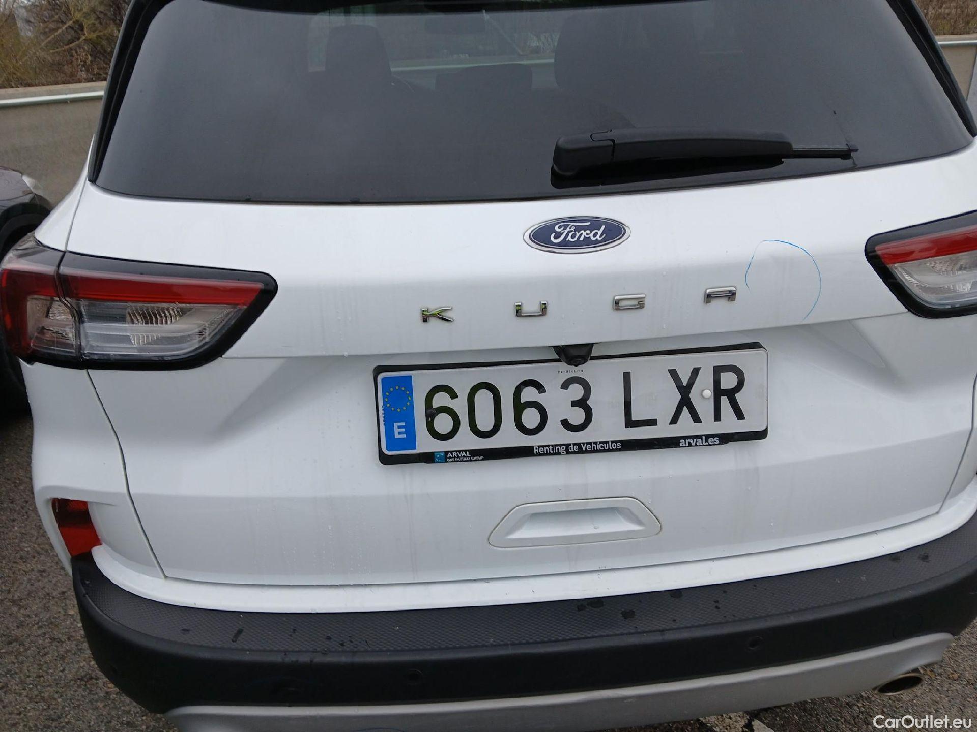  Ford  Kuga FORD  / 2019 / 5P / todoterreno Titanium 1.5T EcoBoost 88kW (120CV) #23