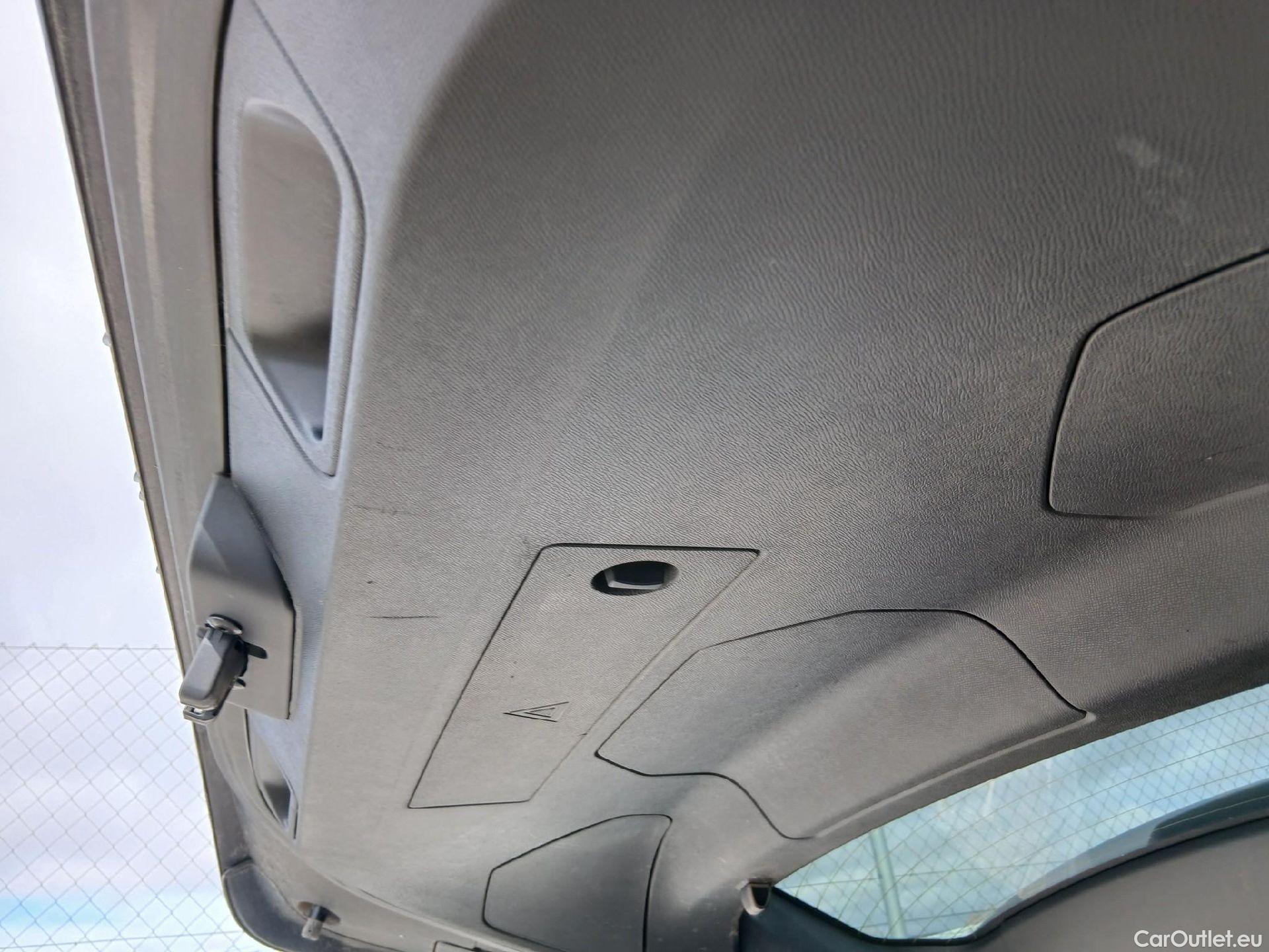  DS  DS7 DS DS 7 Crossback / 2017 / 5P / todoterreno BlueHDi DE 96kW (130CV) BE CHIC (AC) #7