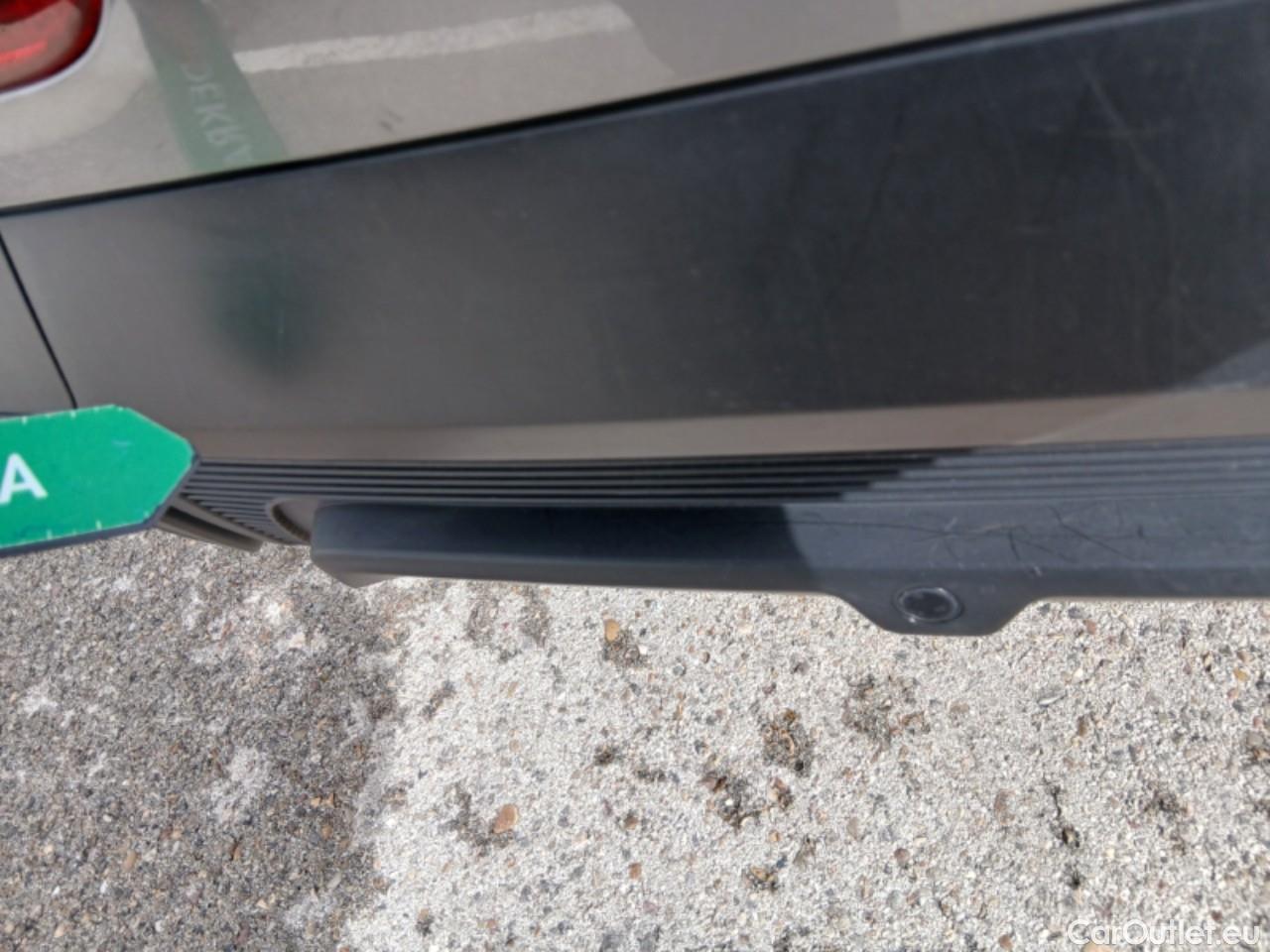  DS  DS7 DS DS 7 Crossback / 2017 / 5P / todoterreno BlueHDi DE 96kW (130CV) BE CHIC (AC) #37