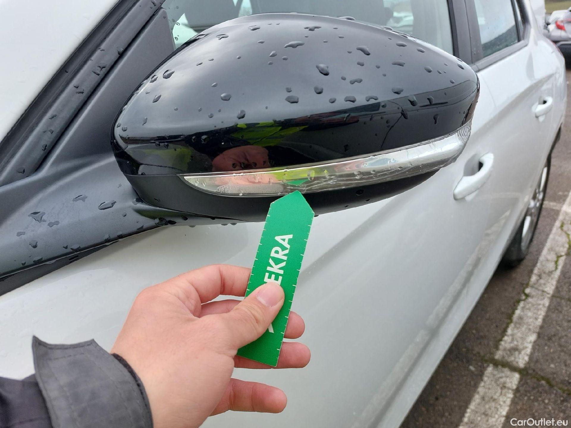  Opel  Corsa OPEL  / 2019 / 5P / berlina con portón 1.2T XHL 74kW (100CV) Edition (AC) #9