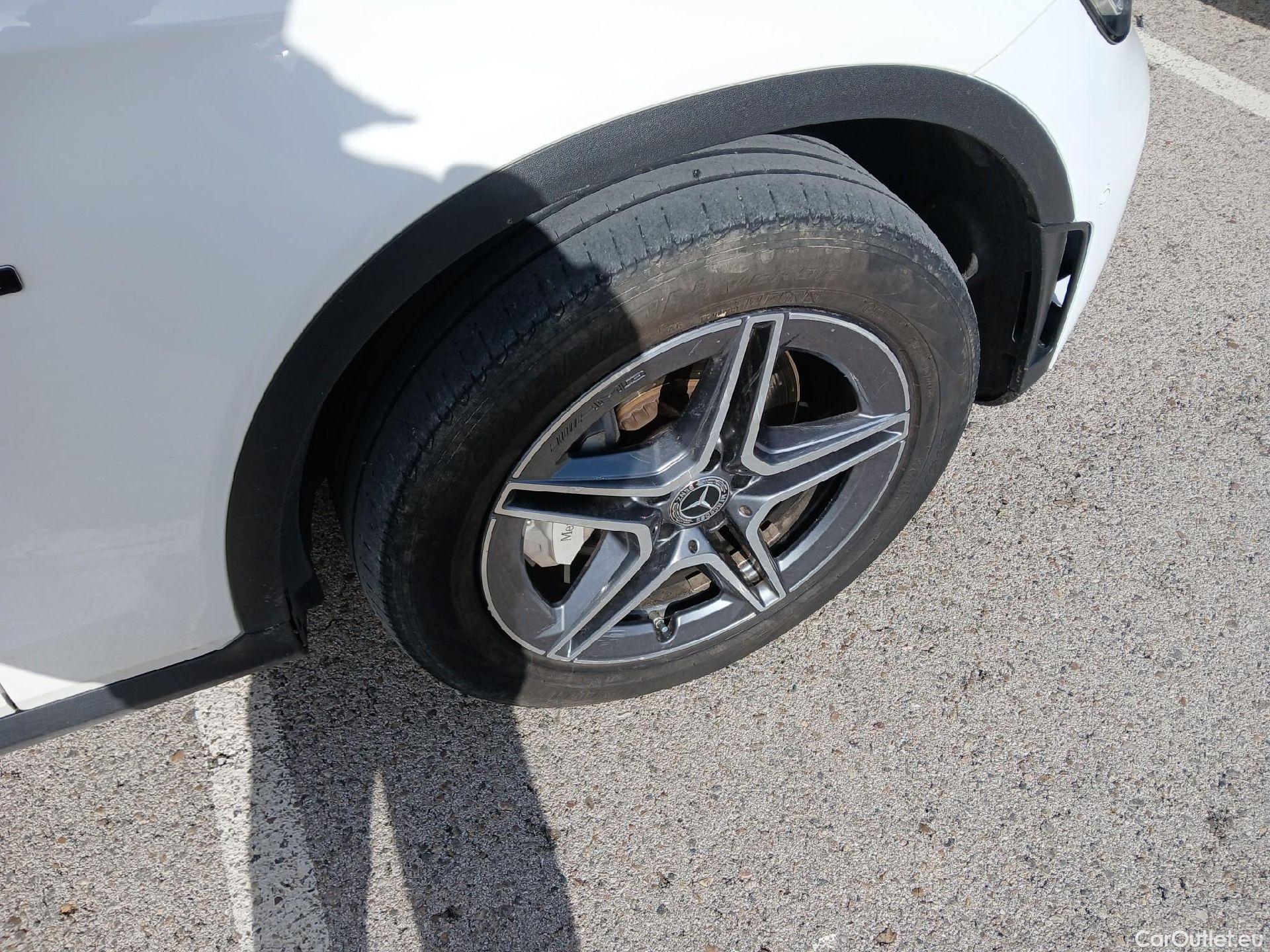  Mercedes  G-Klasee MERCEDES-BENZ Clase GLC / 2019 / 5P / todoterreno GLC 300 de 4MATIC #25