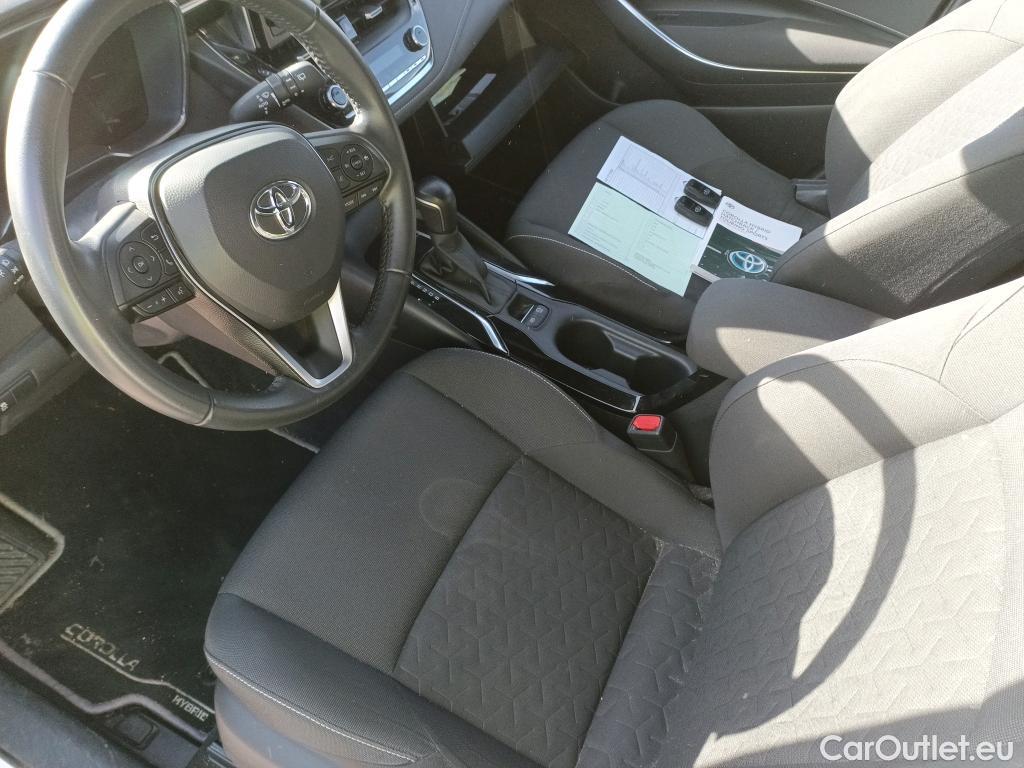  Toyota  Corolla TOYOTA  / 2019 / 5P / familiar 1.8 125H ACTIVE TECH E-CVT TOU SPORT #21