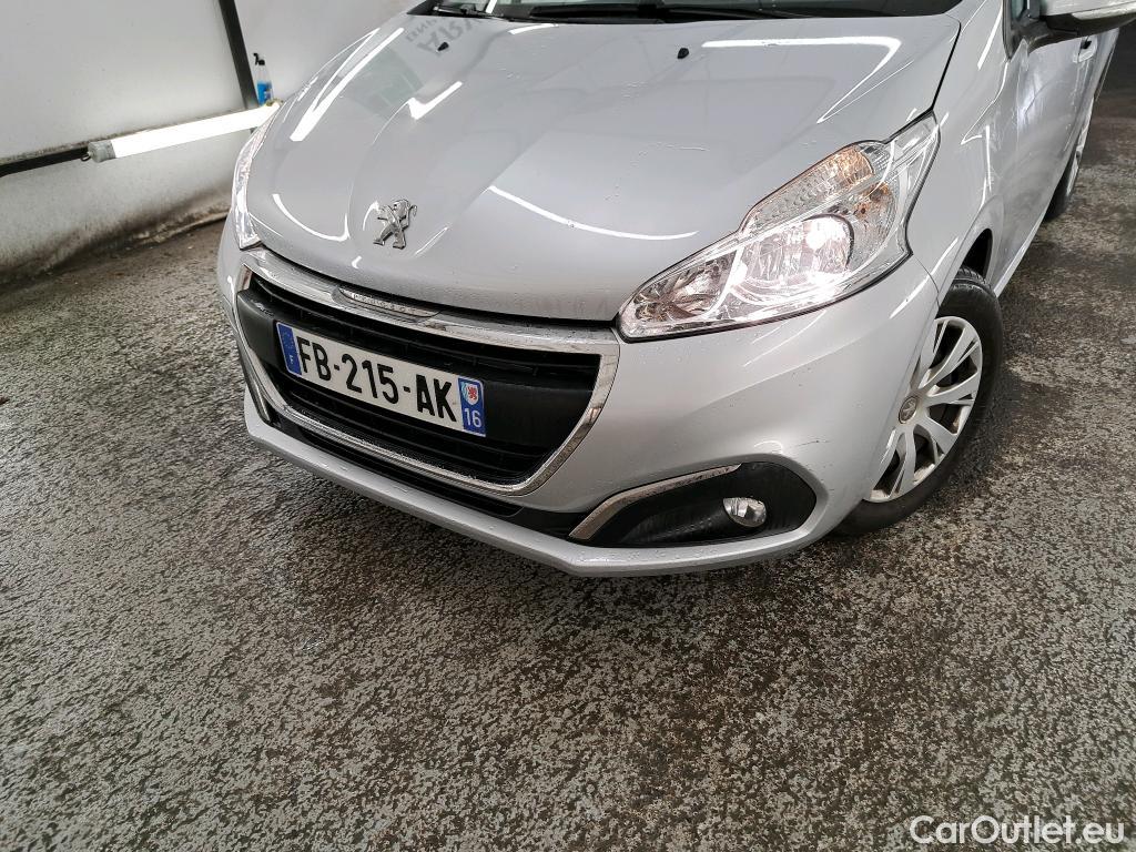  Peugeot  208  Affaire VU 5p Berline BlueHDi 100 PREMIUM #1