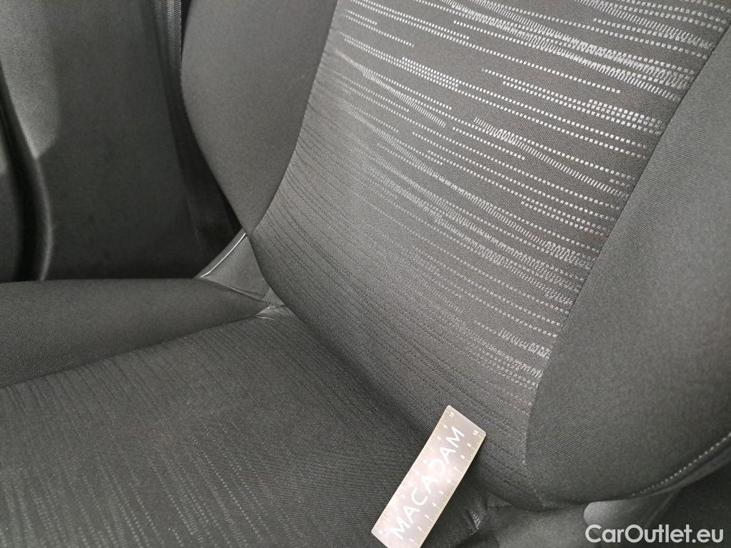  Peugeot  208  Affaire VU 5p Berline BlueHDi 100 PREMIUM #19